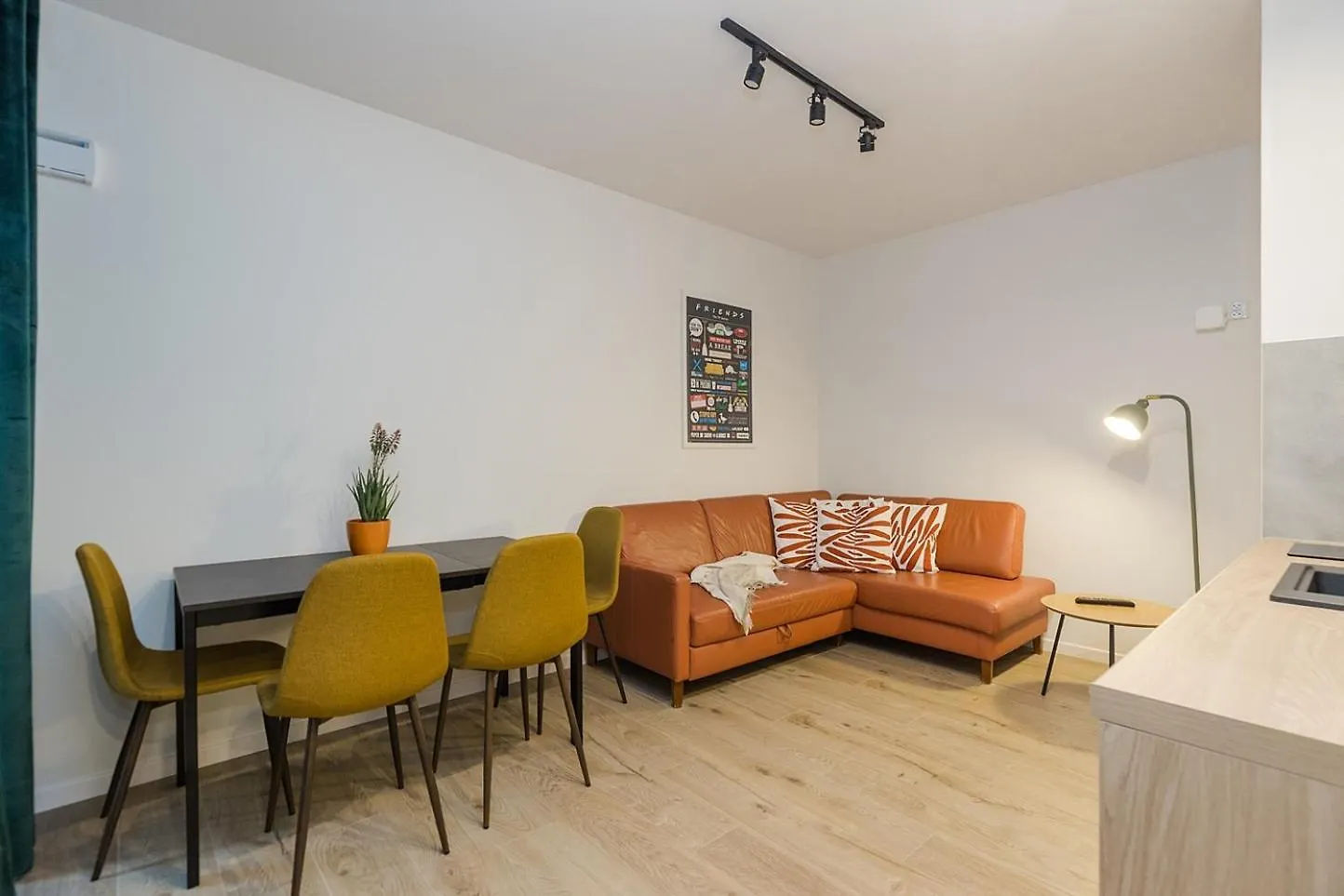 Lineburg Villa Apartments Warszawa