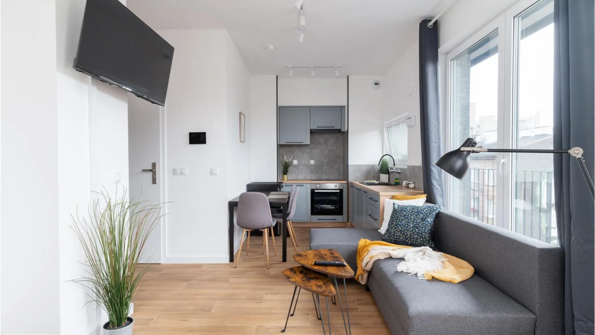 Lineburg Villa Apartments Warsaw