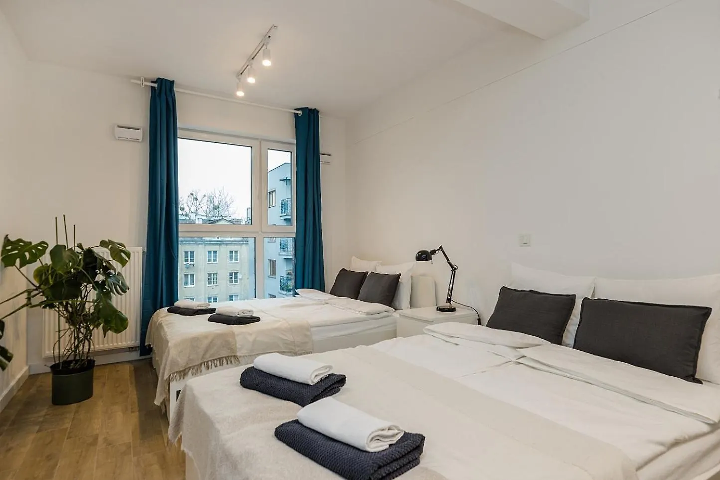 Lineburg Villa Apartments Warsaw