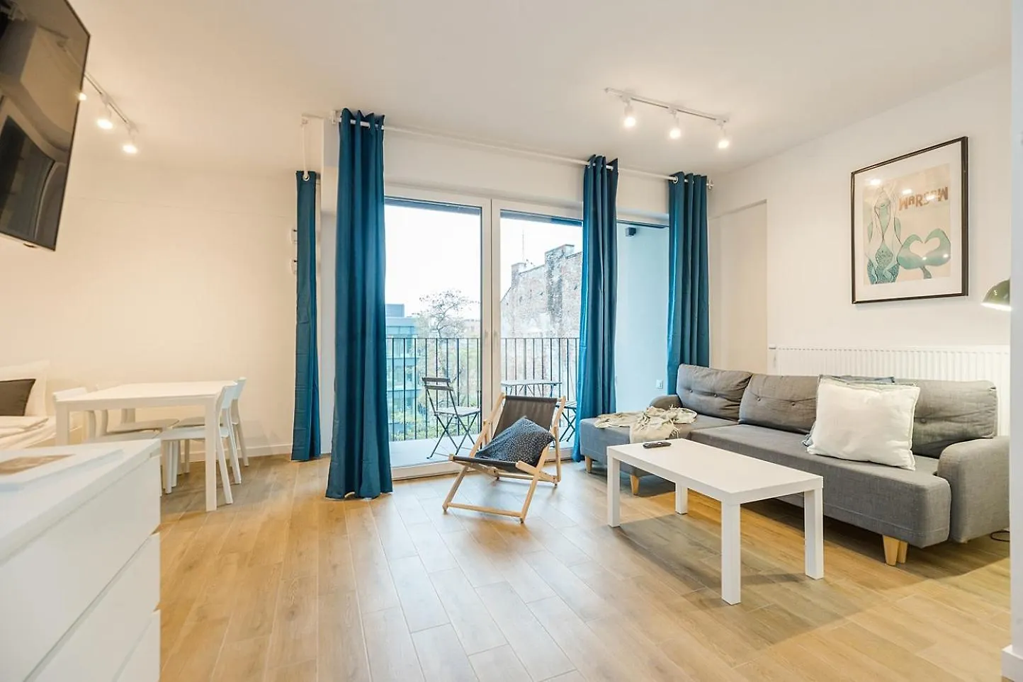 Lineburg Villa Apartments Warsaw Poland