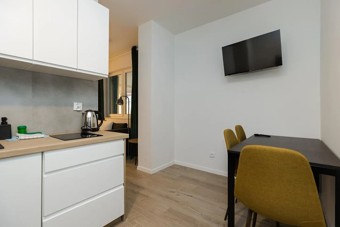 Lineburg Villa Apartments Warsaw Poland