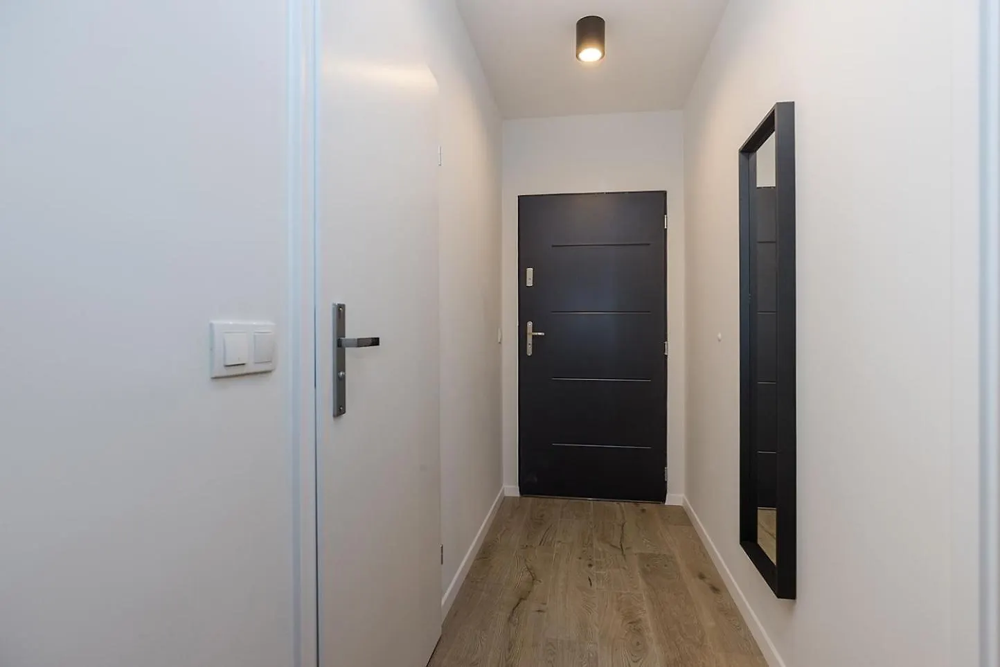 Lineburg Villa Apartments Warsaw Poland