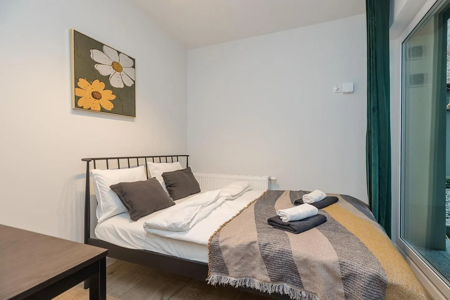 Lineburg Villa Apartments Warsaw