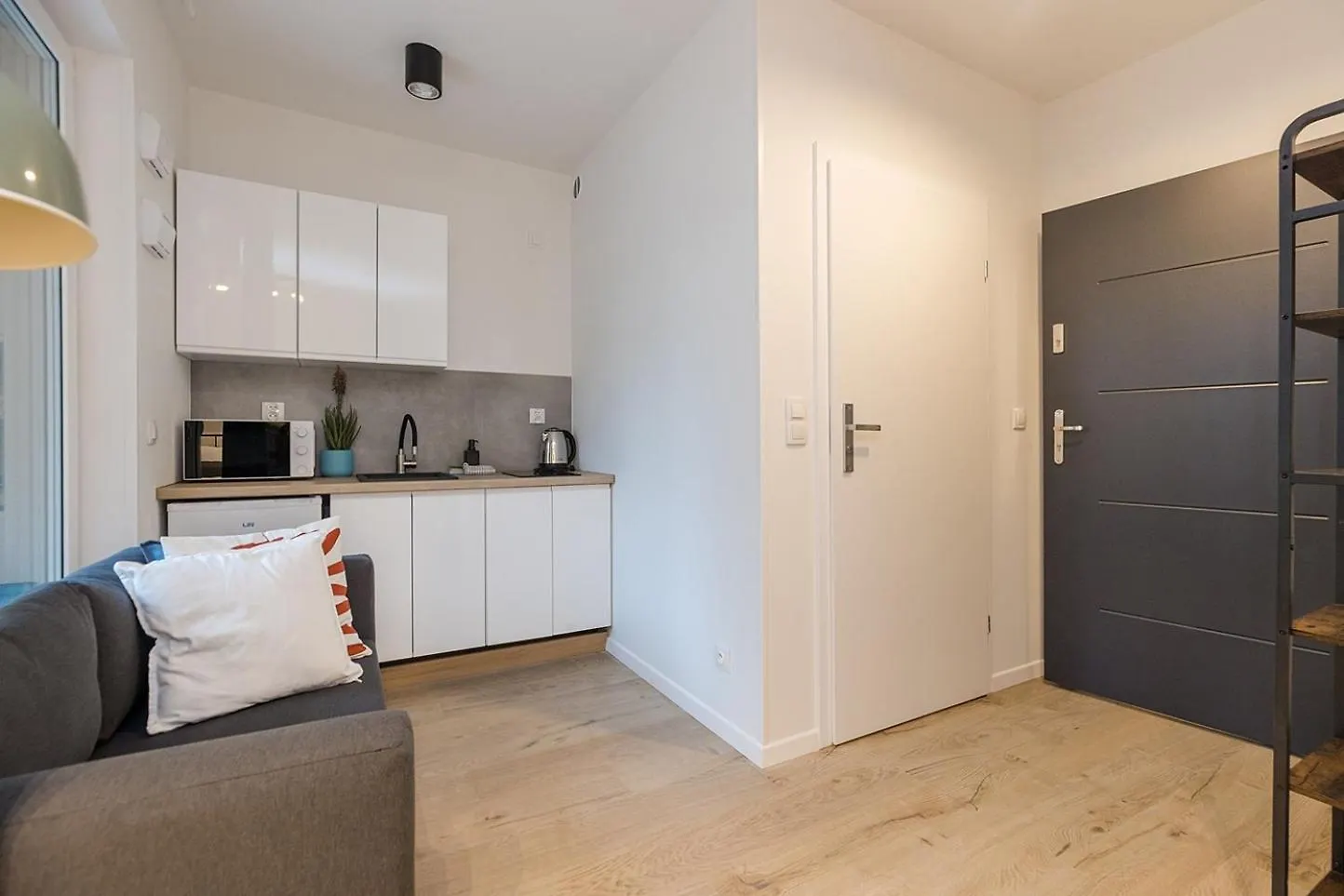 Lineburg Villa Apartments Warsaw 0*,  Poland