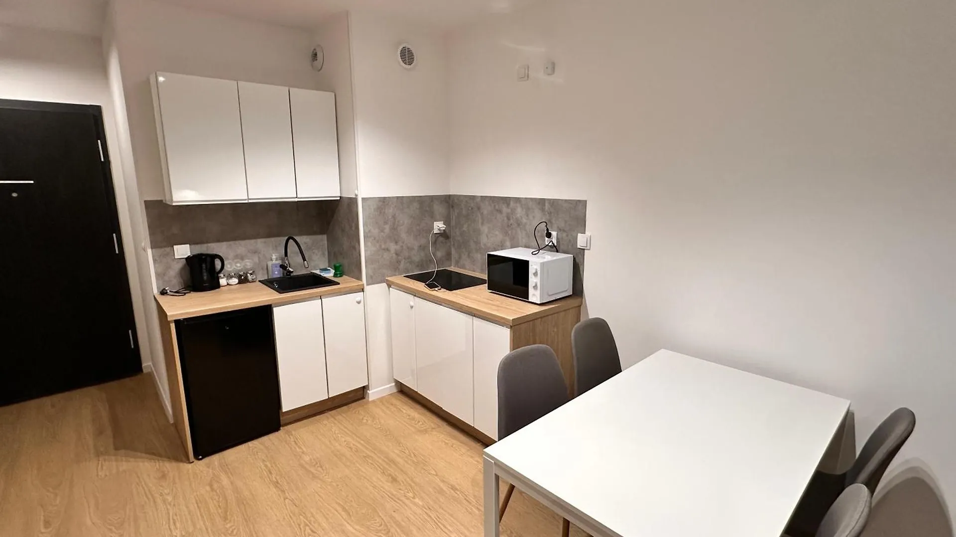 Lineburg Villa Apartments Warsaw